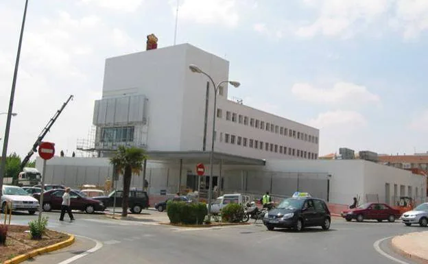 Archive image of the Virgen del Castillo hospital.
