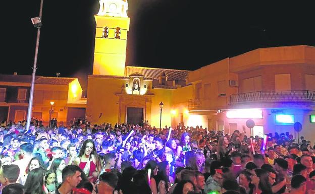 Más de 90 peñas y una feria gastronómica para celebrar las fiestas de Fuente álamo