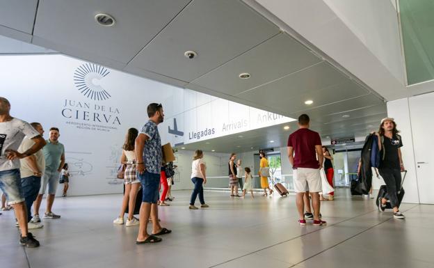 El aeropuerto de la Región de Murcia recupera en julio el 82% del tráfico previo a la pandemia