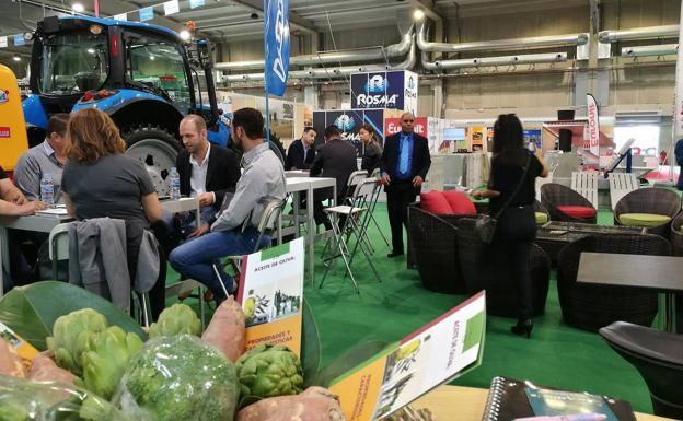 Salud pública y bienestar animal ganan peso en la Feria Sepor de Lorca