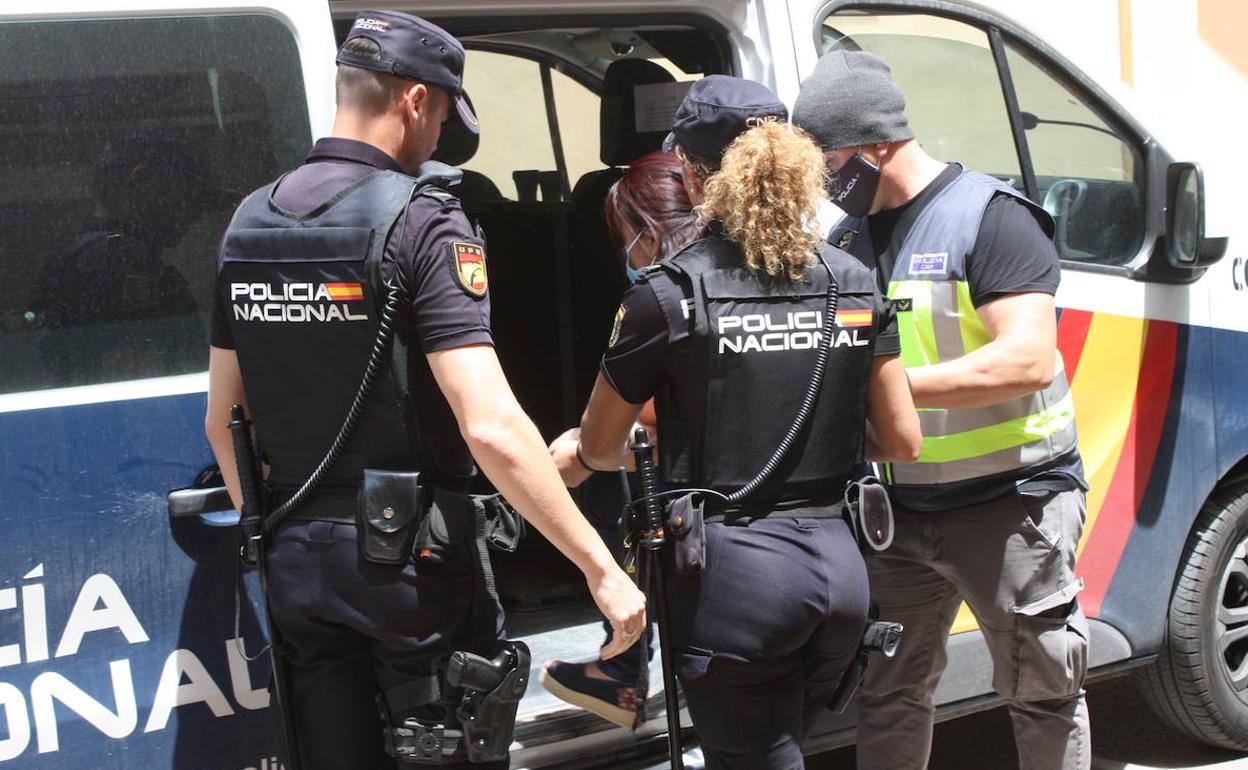 La Policía Nacional rescata a una quincena de víctimas de trata sexual en un año en la Comunidad