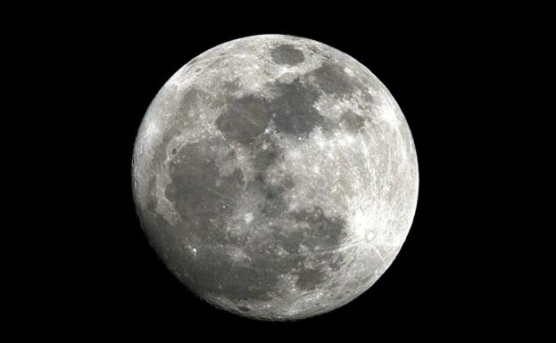 Cómo hacer fotos de profesional a la Luna con el móvil