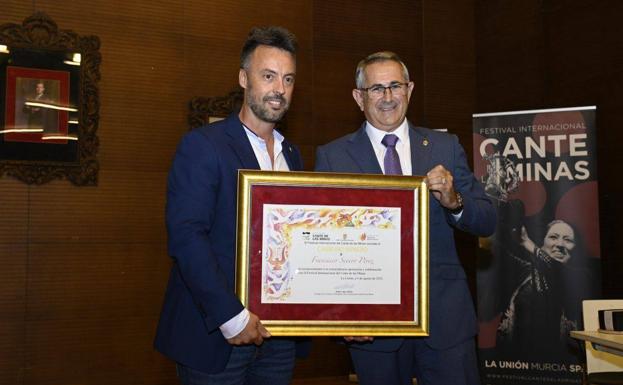 La bronca del alcalde de La Unión genera una cadena de dimisiones en el jurado del Cante de las Minas