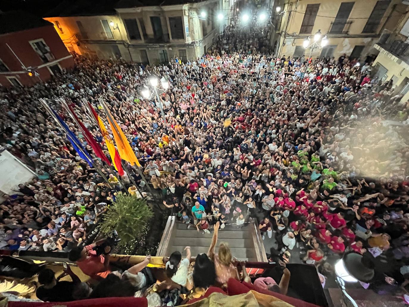 Las Pitanzas de Librilla regresan con el reparto de 10.000 panecillos