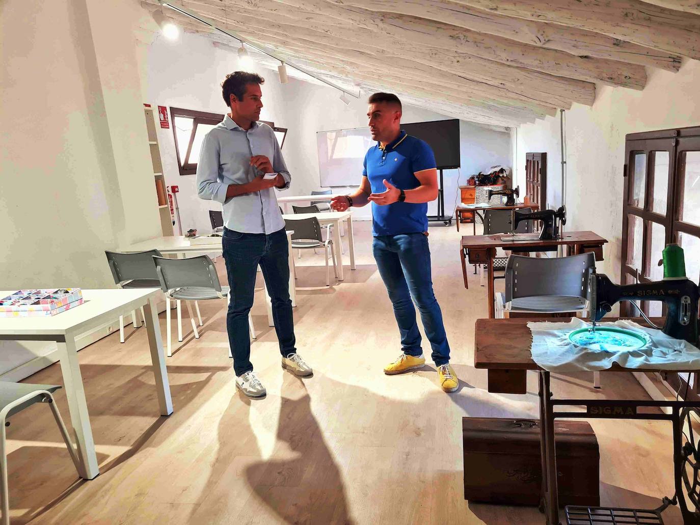 La Casa Museo de los Caballos del Vino acoge la especialidad formativa de 'Bordados en seda y oro'