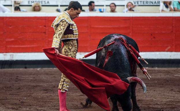 Lorca right-hander Paco Ureña, during the bullfighting celebration of the Bilbao Fair this Friday. 