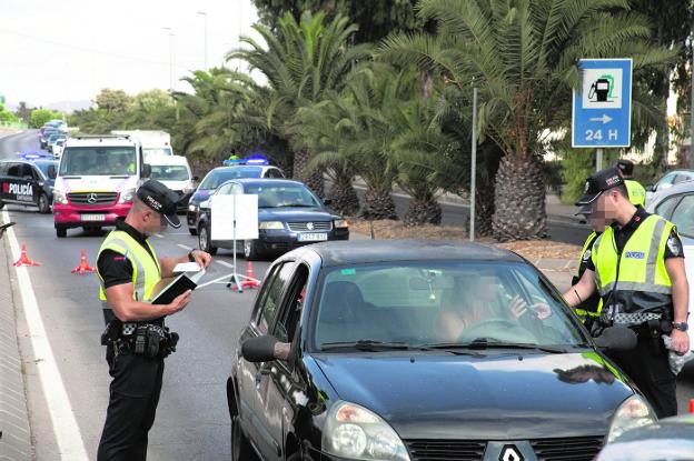 Los controles de alcohol y drogas en Cartagena acaban con multas a 8 conductores