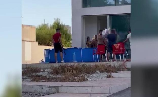 Irrumpen por la fuerza en una vivienda de Murcia para echar a unos okupas que se habían instalado