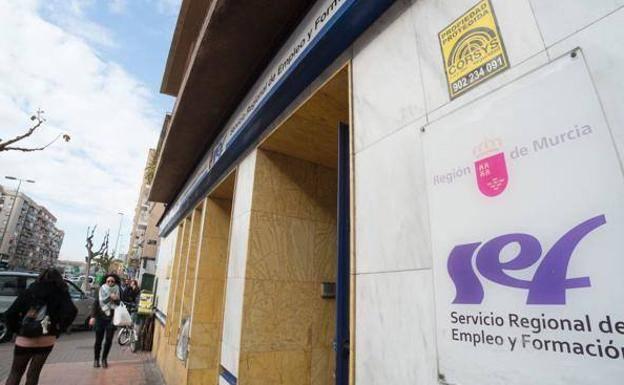 La Comunidad destina 3,5 millones para mejorar la formación de colectivos vulnerables e incentivar el emprendimiento