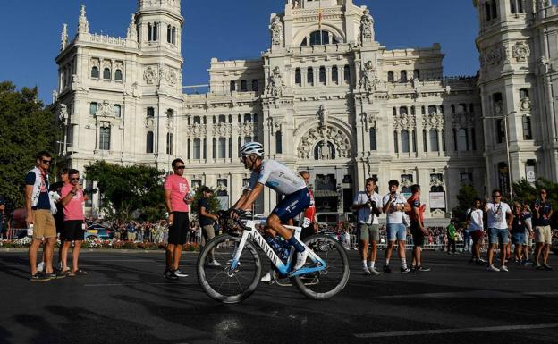 La Vuelta despide a Alejandro Valverde con una ovación