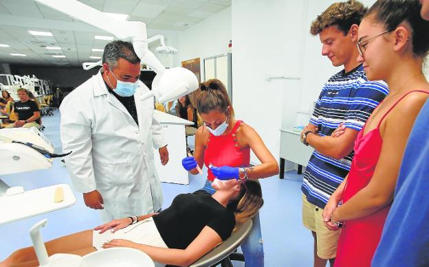 La UCAM inicia su 25º curso