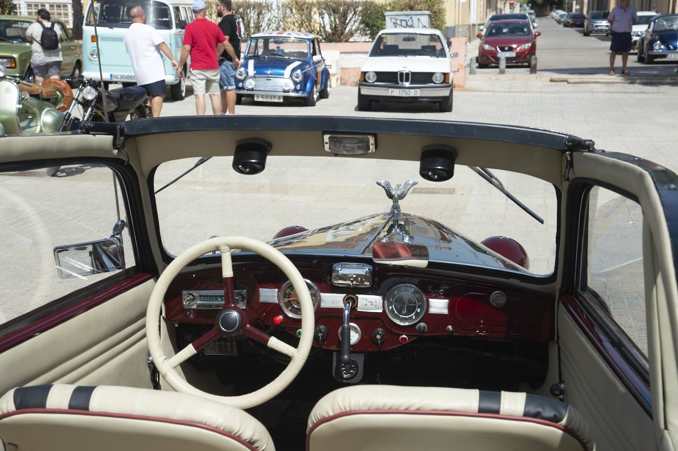 Coches antiguos en Los Dolores