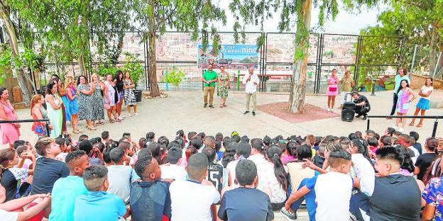 Mateos pide que se cumplan las ratios en las aulas de Lorca para garantizar la calidad