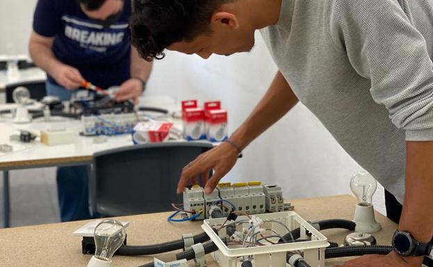 La Comunidad destina más de seis millones para la inserción laboral de desempleados de 25 a 54 años