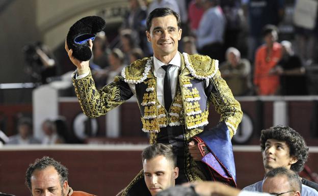 Ureña a hombros en Albacete