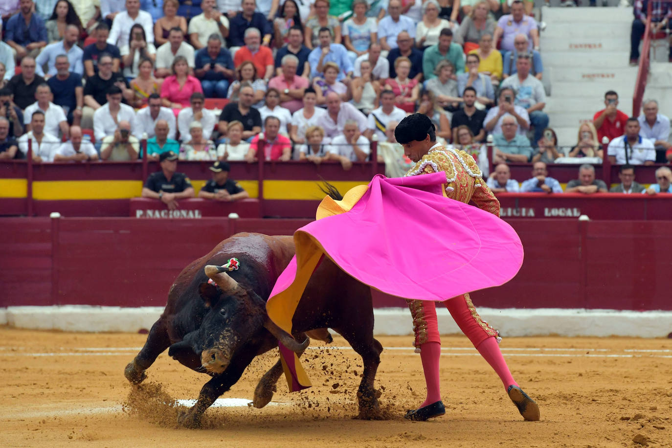 Rabos a pares en la corrida del martes de la Feria de Murcia