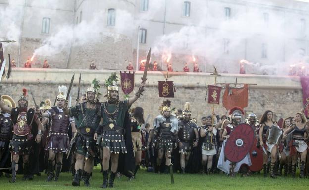 Las tropas y las legiones unen fuerzas para que la batalla sea más vistosa