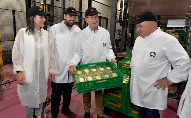 Núñez Feijóo aboga en Murcia por un pacto nacional del agua y más infraestructuras hidráulicas