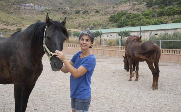 María López Mayol: «Quiero introducir caballos en los montes para favorecer el equilibrio forestal»