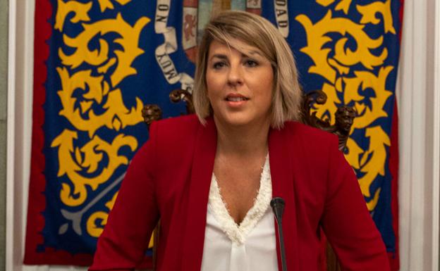 Arroyo pide cuentas a FCC sobre su promesa de incorporar maquinaria de limpieza en otoño