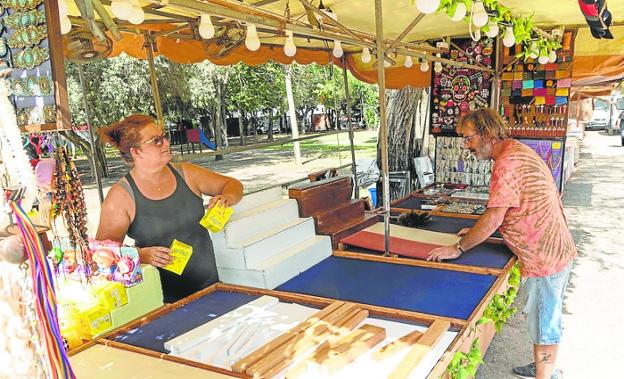 El Mercado de Época de Cartagena abre con cien puestos y más variedad gastronómica