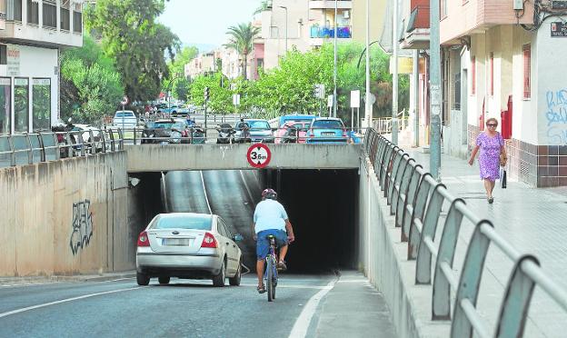 Fomento salva el último escollo para suprimir el túnel de Beniaján y construir una rotonda