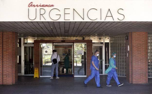 Trasladan al hospital a un herido grave en un accidente laboral en Cartagena