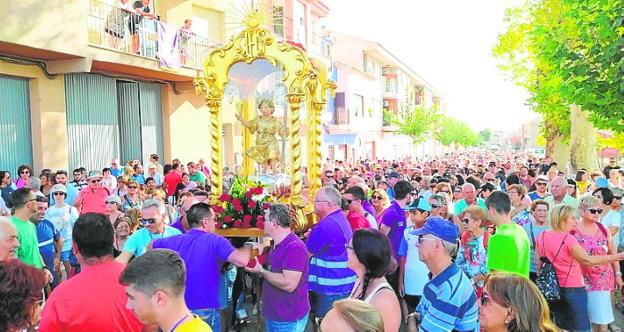 Los devotos se vuelcan con El Niño del Balate en Mula