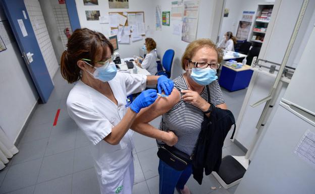 La vacunación de la gripe y la Covid comienza el lunes en las residencias