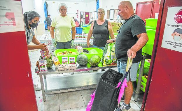 La subida de los precios y la falta de fondos ahogan al Buen Samaritano de Cartagena