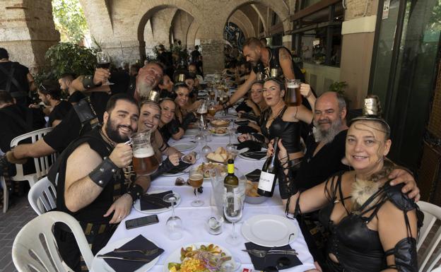 Tropas y legiones toman el centro camino de la contienda