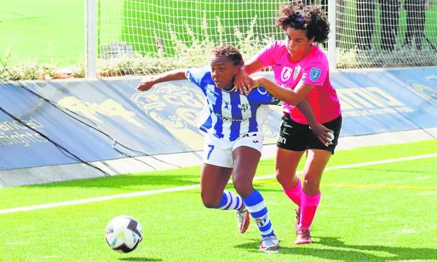 Un golazo de Bárbara arruina el trabajo del Alhama en Huelva