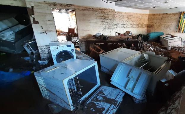 Un fallecido y multitud de personas rescatadas de sus viviendas en Javalí Viejo