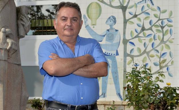 Pascual García participa en el ciclo 'Tardes especiales' del Real Casino de Murcia