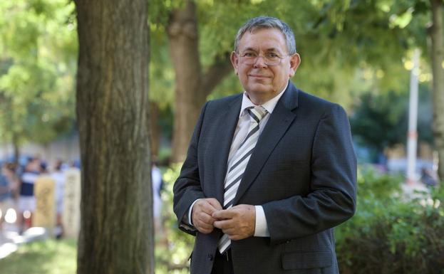 José Francisco Parra: «Siempre he defendido la libertad de las familias para elegir el centro que prefieran»