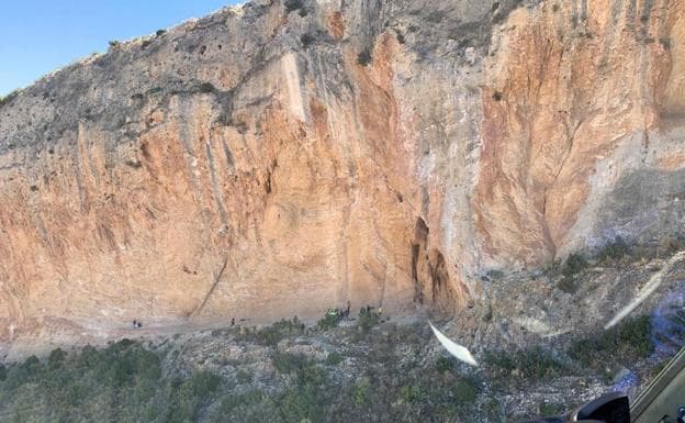 Climbing area where the young woman suffered the fall.