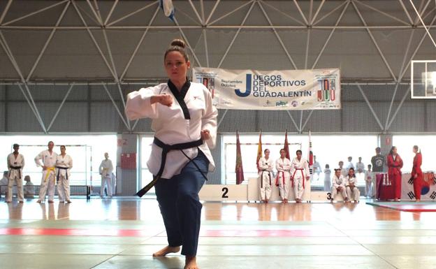 Setenta luchadores se disputan el campeonato de taekwondo de los Juegos Deportivos del Guadalentín