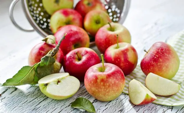 How to prevent apples from browning.