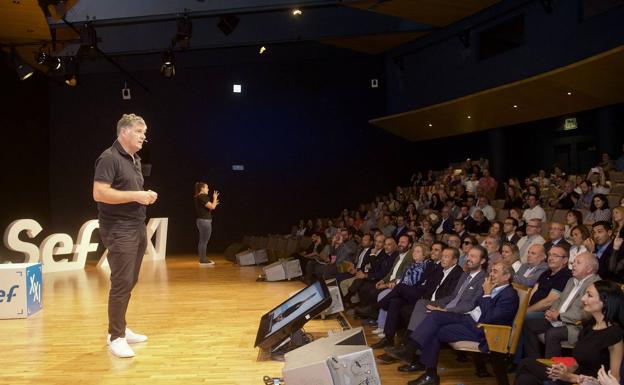 Más de seis mil personas se forman cada año con el SEF