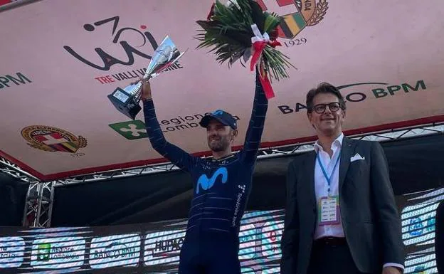 Alejandro Valverde, on the podium of the penultimate race of his sports career.