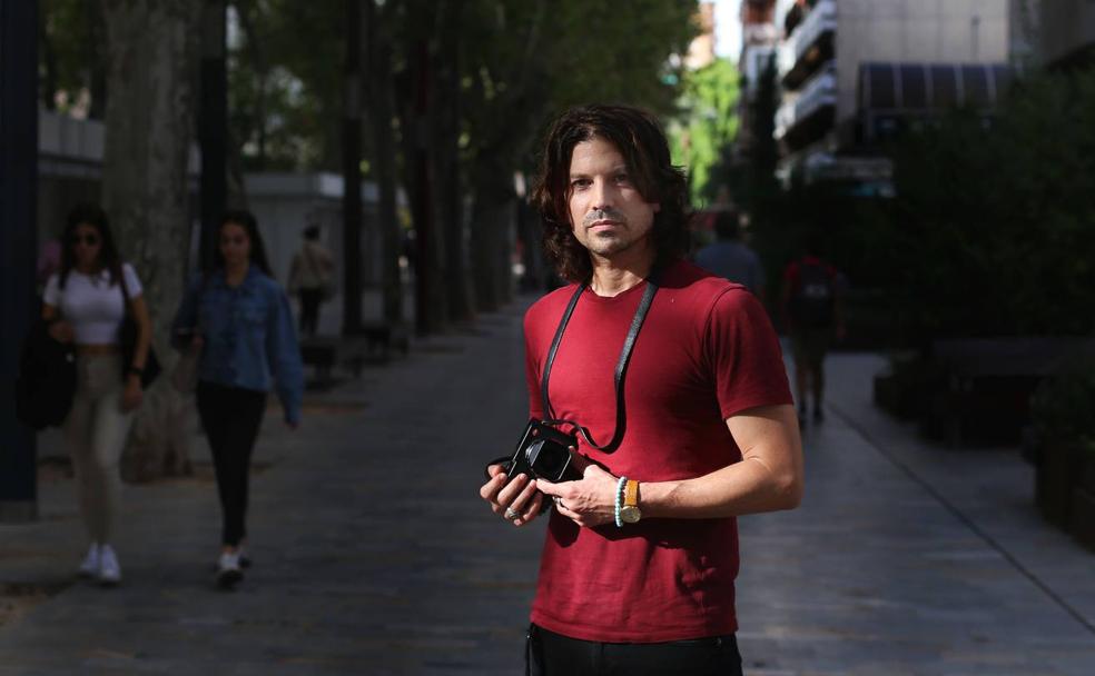 Abellán, un fotógrafo murciano en París