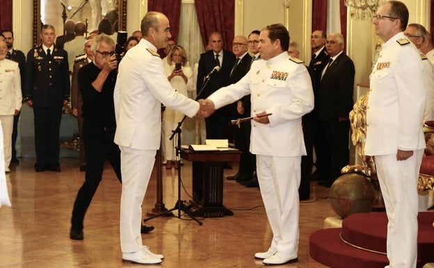 La Flota pide al nuevo almirante sostener el «prestigio» del Covam