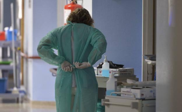 Unas 700 enfermeras de la Región de Murcia demandan poder jubilarse de manera anticipada