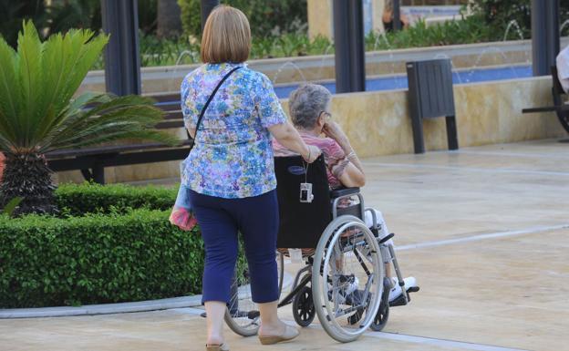 El Imas paga 1,14 millones a herederos de dependientes que no cobraron