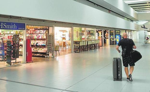 El aeropuerto de la Región de Murcia recupera en septiembre el 81% del tráfico previo a la pandemia