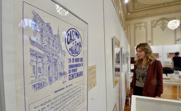 El Casino de Murcia muestra 53 tesoros para celebrar su 175 aniversario