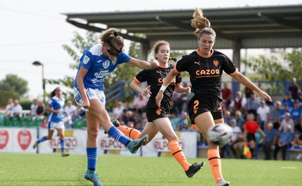 El Alhama tampoco encuentra la luz frente al Valencia