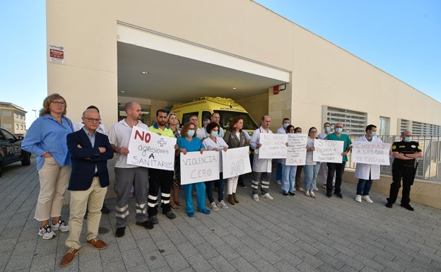 Los sanitarios se movilizan para exigir medidas ante «el clima de agresividad y temor» en Primaria