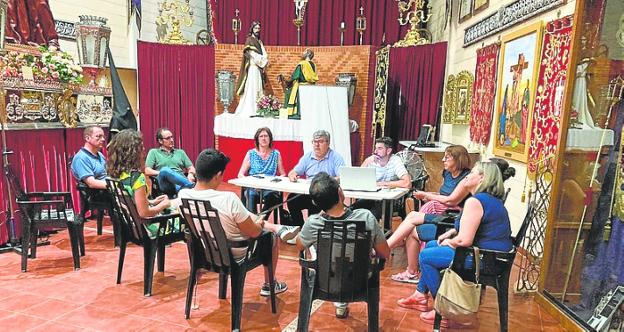 Cata a ciegas para elegir «un vino sacro» en Jumilla