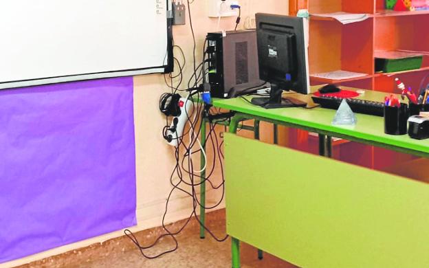 Anuncian protestas hasta que se renueve la instalación eléctrica en el colegio de Portmán